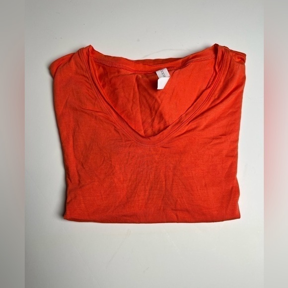 Ideology Guava Flow women’s short sleeve t-shirt. NWT - Picture 3 of 4